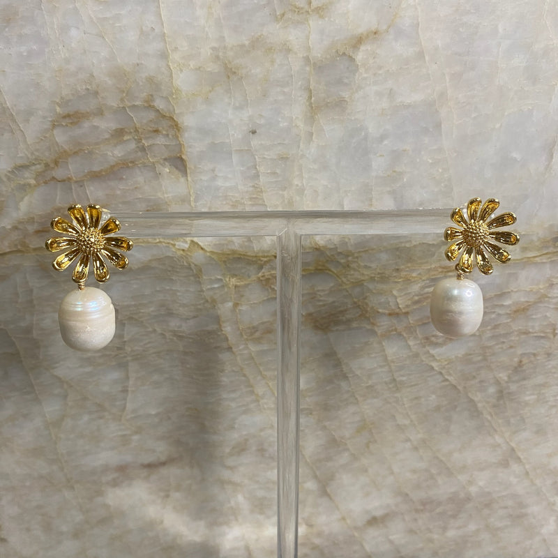 Perla Earrings- Daisy