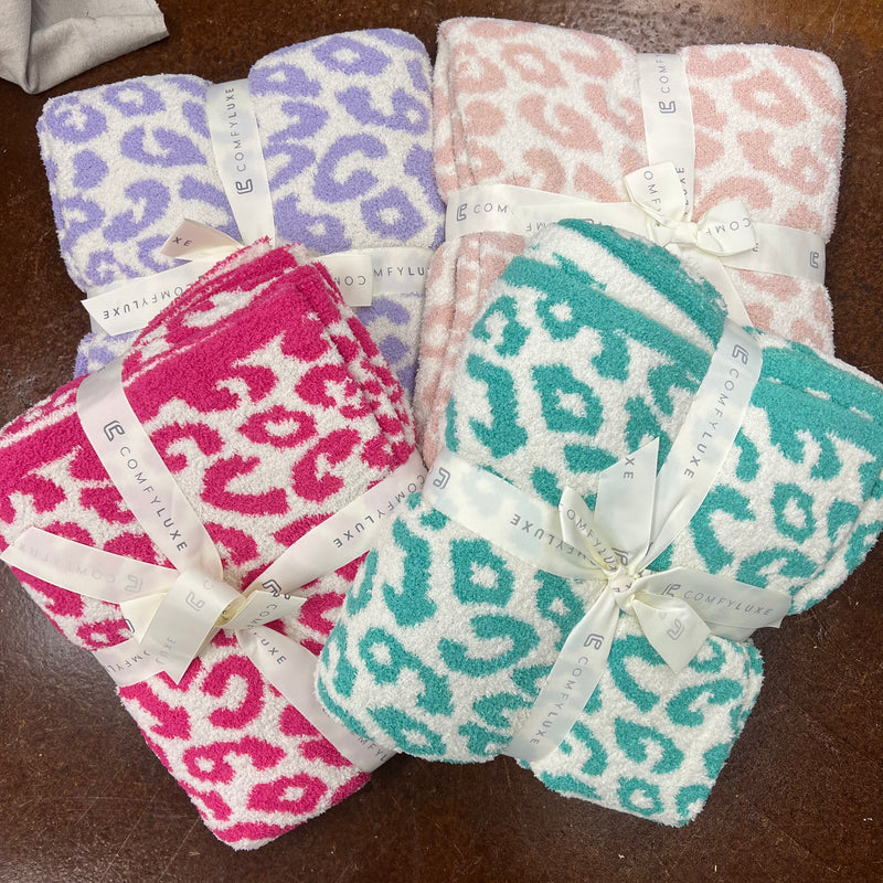 Colorful cheetah comfy luxe blanket